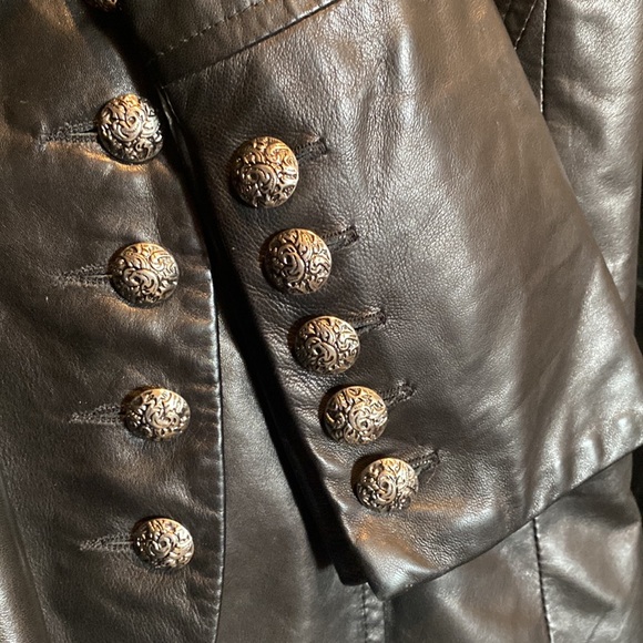 Authentic vintage 90s Danier Leather women’s fitted jacket - Picture 4 of 10